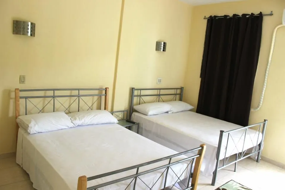 Auberge Pont-Gaudin Gonaives 2*,